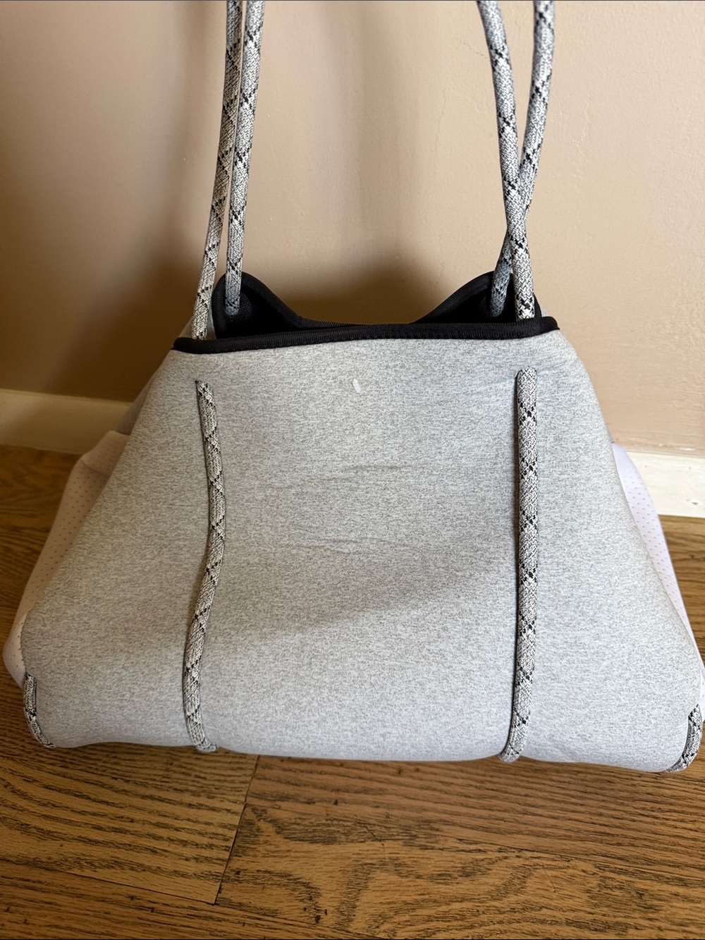 Large Ah-Dorned Neoprene Gym/Travel/Tote with White/Silver Stripe, Like New - Picture 6 of 9